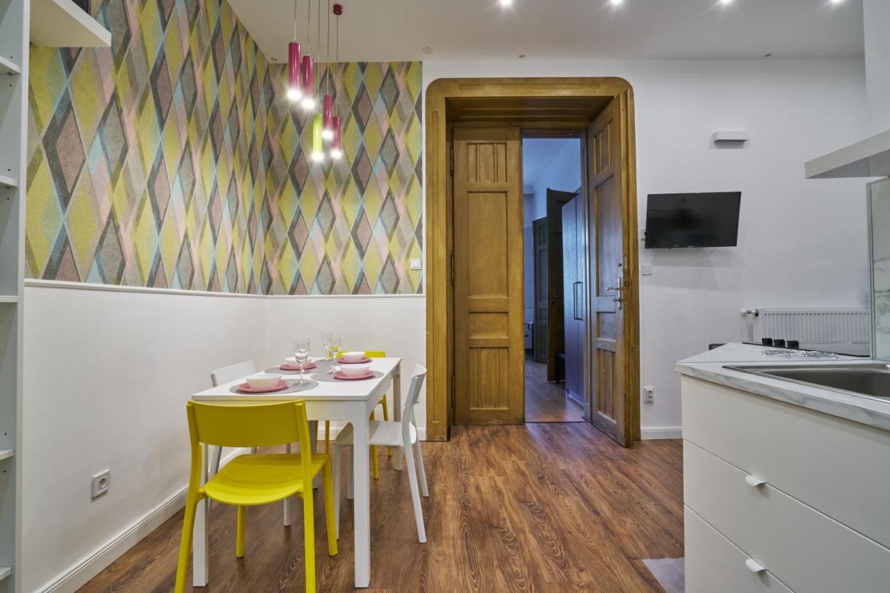 בודפשט Nanirol Apartment At Gellert Bath מראה חיצוני תמונה