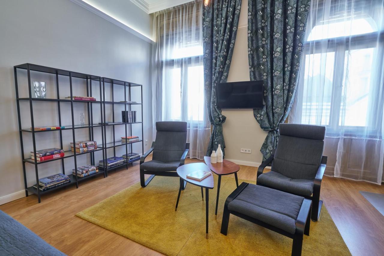 בודפשט Nanirol Apartment At Gellert Bath מראה חיצוני תמונה