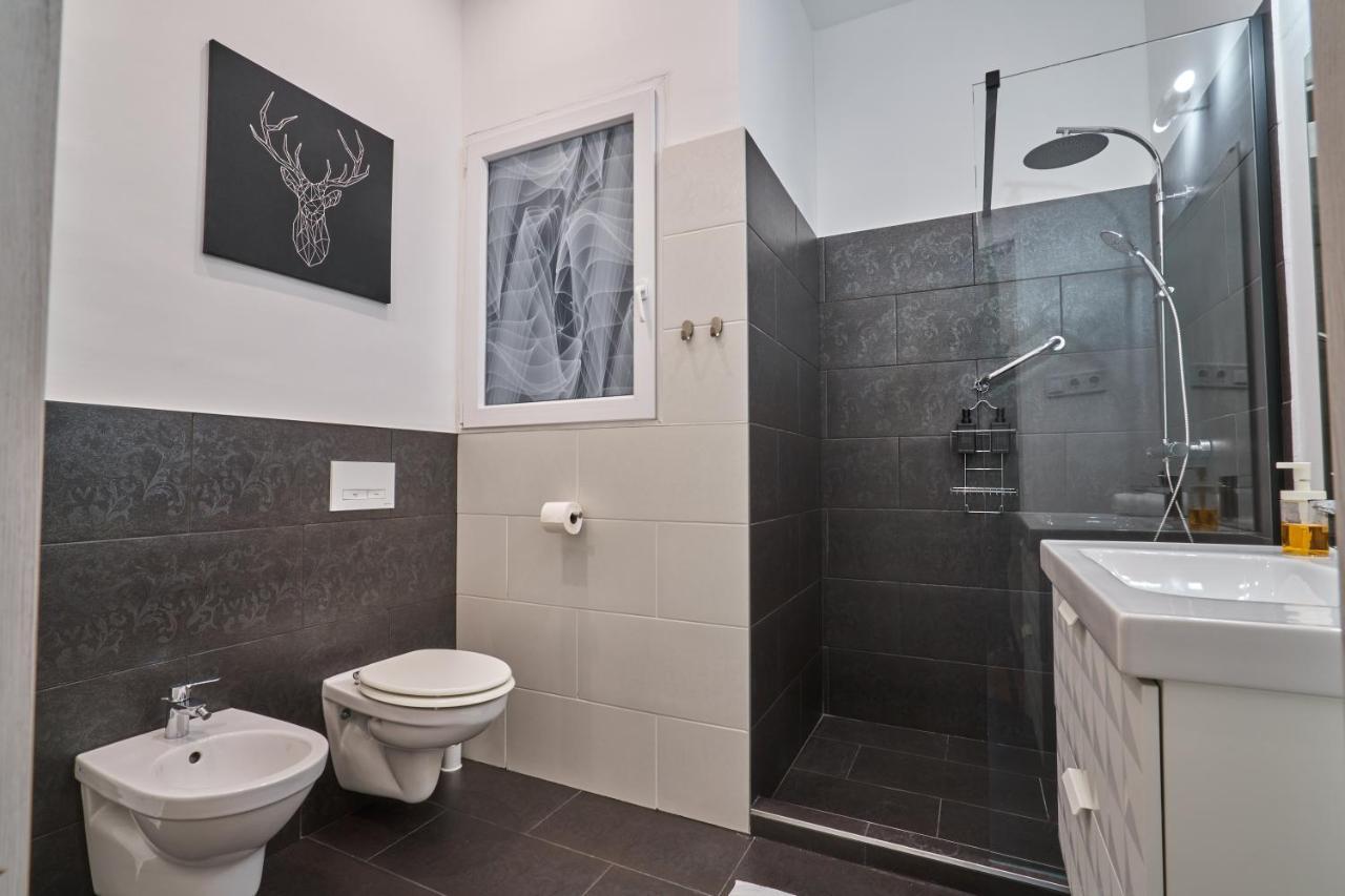 בודפשט Nanirol Apartment At Gellert Bath מראה חיצוני תמונה