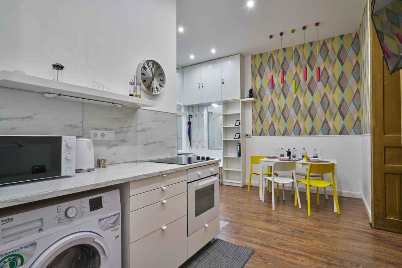 בודפשט Nanirol Apartment At Gellert Bath מראה חיצוני תמונה